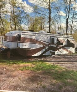 39’ Fifth Wheel, 3 Slides