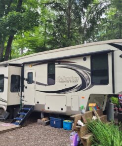 34’ 5th Wheel, 3 Slides